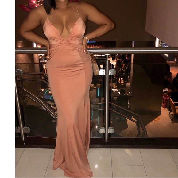 Strappy formal Gown - Picture 2 of 4